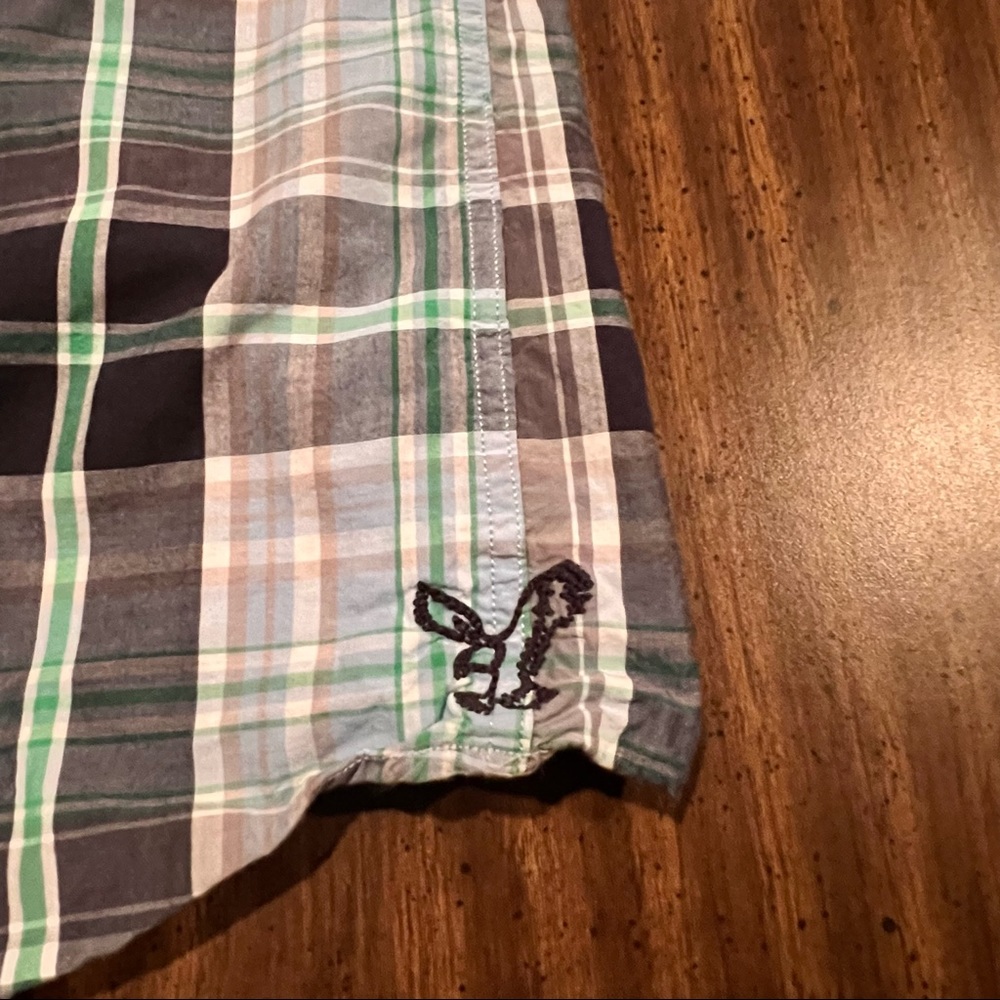 SOLD Lot of 2 American Eagle Outfitters Vintage Slim Plaid Button Down Shirts - Picture 15 of 16